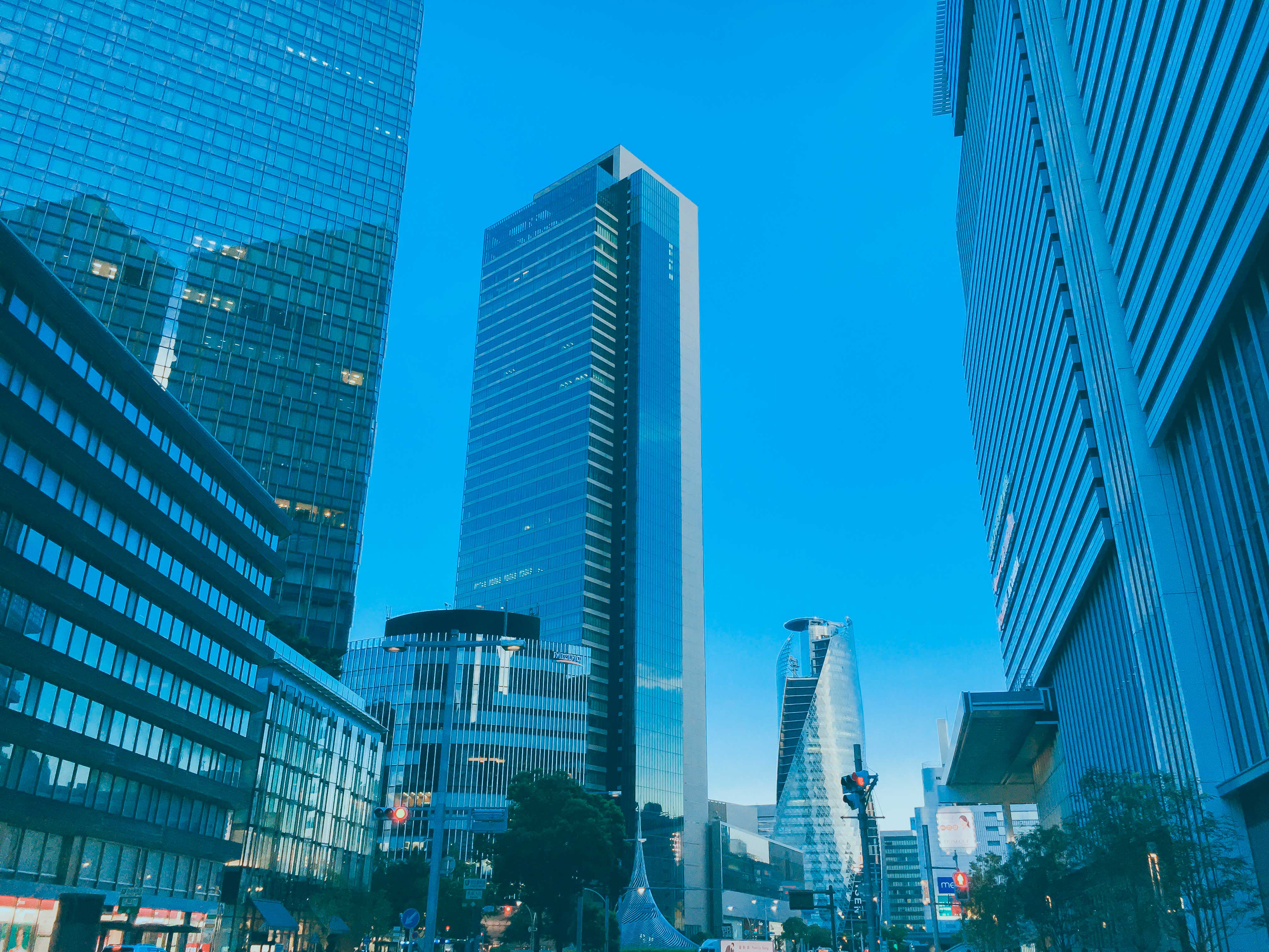 最新の技術で未来を創造する
